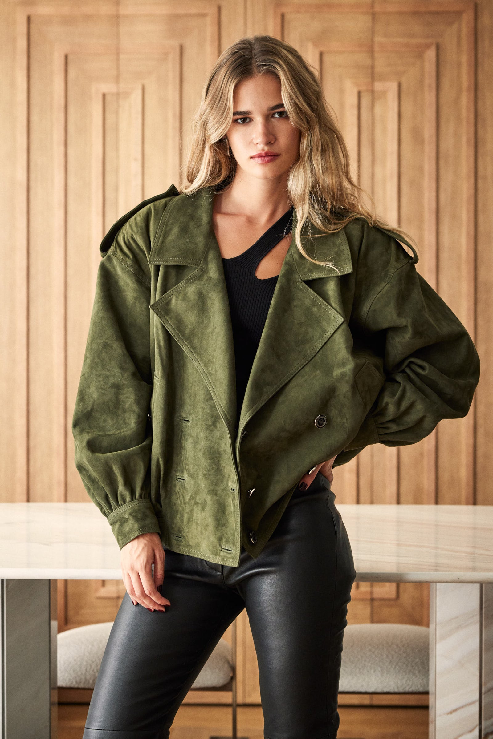 Manech 001 L Green Nobuck Limited Edition leather hunter. – MANECH