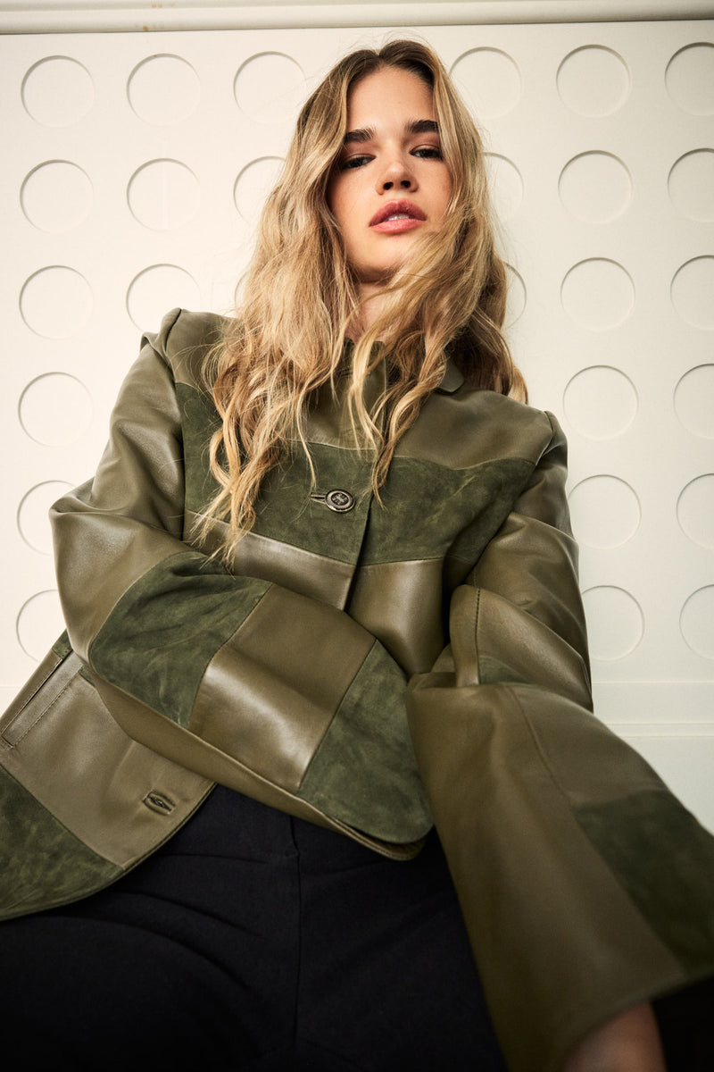 Manech 003 Limited Edition dunkelgrüne Leder- und Wildlederjacke