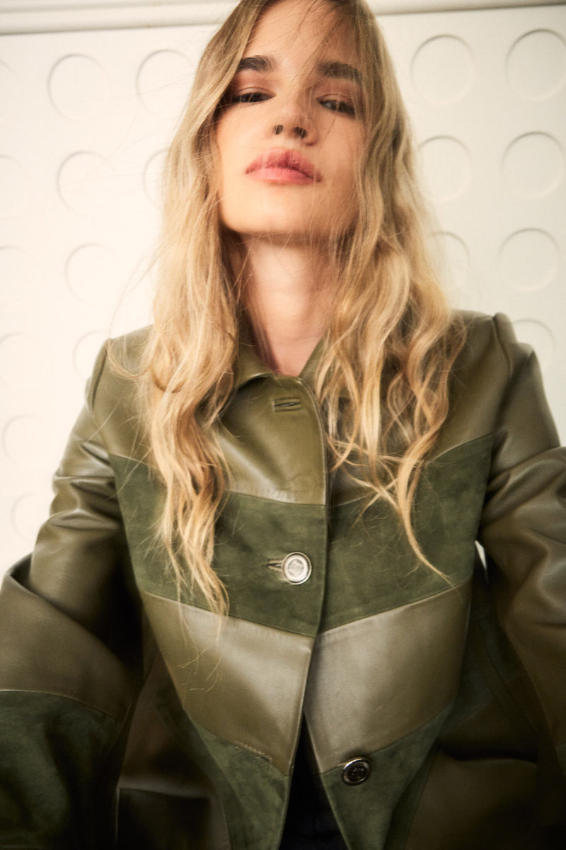Manech 003 Limited Edition dunkelgrüne Leder- und Wildlederjacke